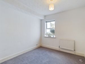 bed 1 - click for photo gallery